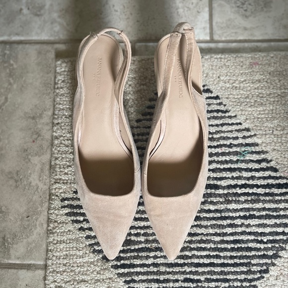 Banana Republic Shoes - Banana Republic Sling back heels